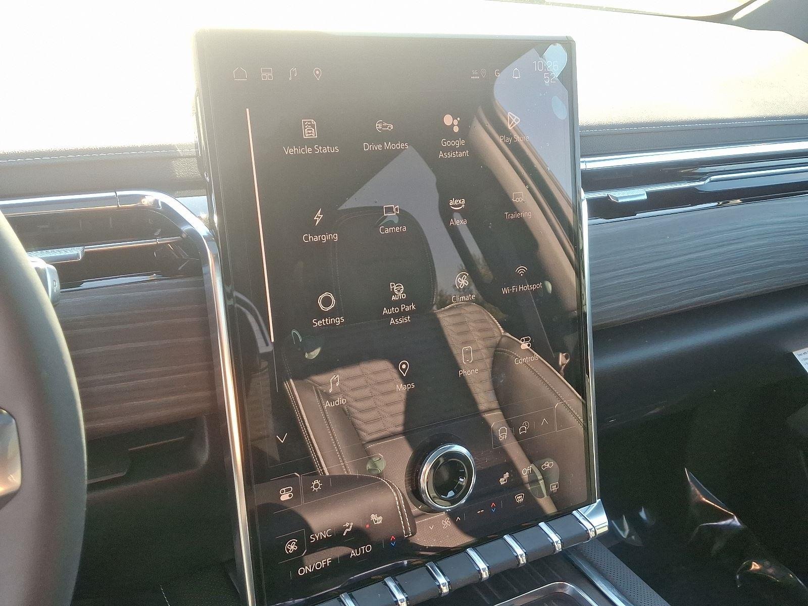 2025 GMC Sierra EV Denali - Photo 9