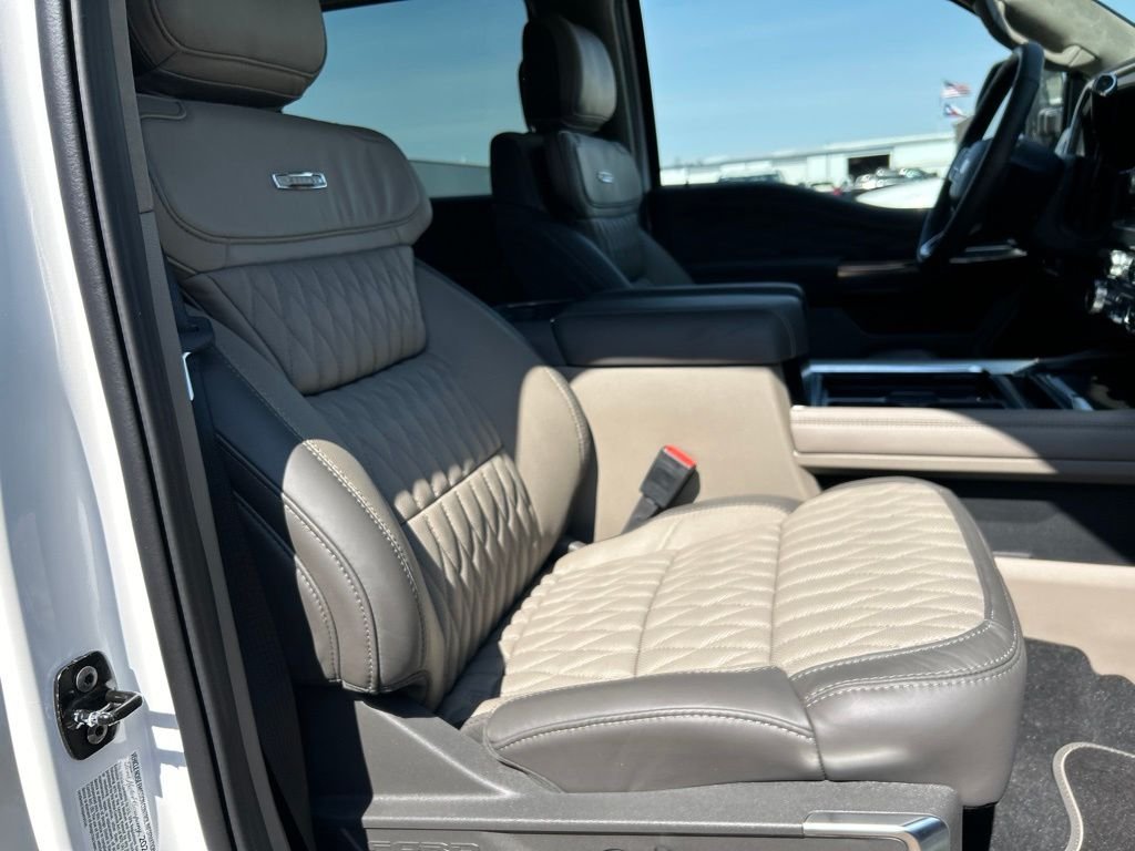 New 2026 Star White Metallic Tri-Coat Ford Platinum image 50