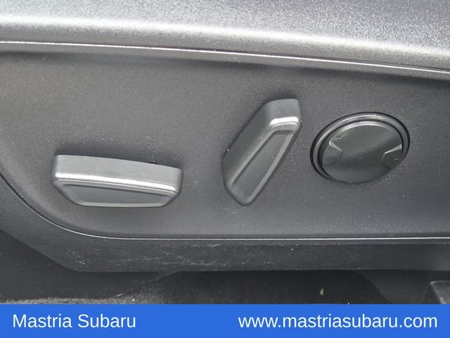 Used 2025 Gray Metallic Ford Outer Banks image 16