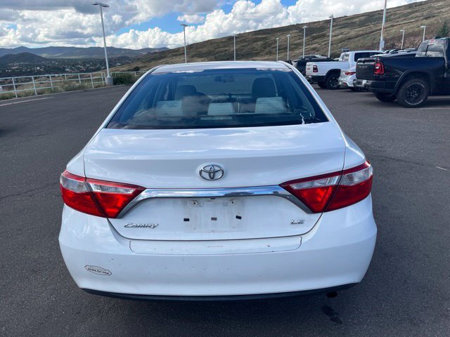 Used 2016 Super White Toyota LE image 9