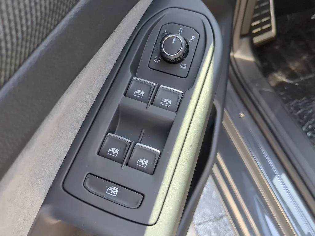 New 2026 Gray Volkswagen 2.0T image 18