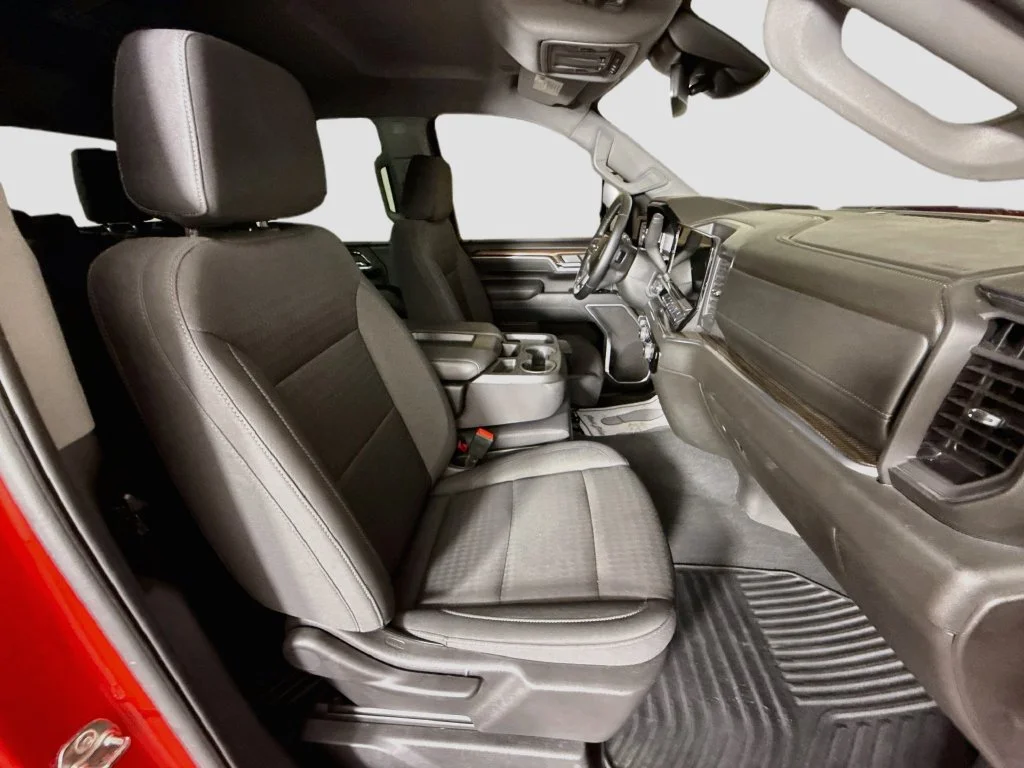 Used 2025 Red Chevrolet LT image 26