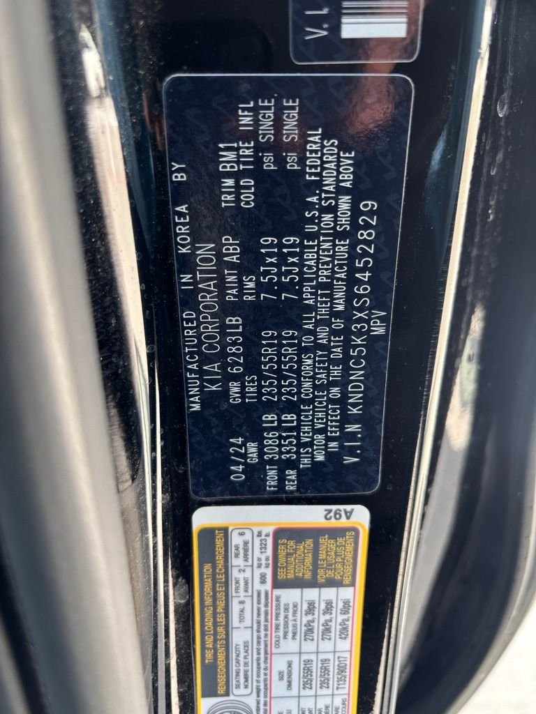 Used 2025 Black Kia EX image 10