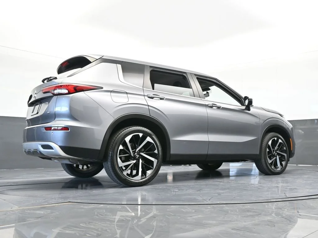 2022 Mitsubishi Outlander SE - Photo 55
