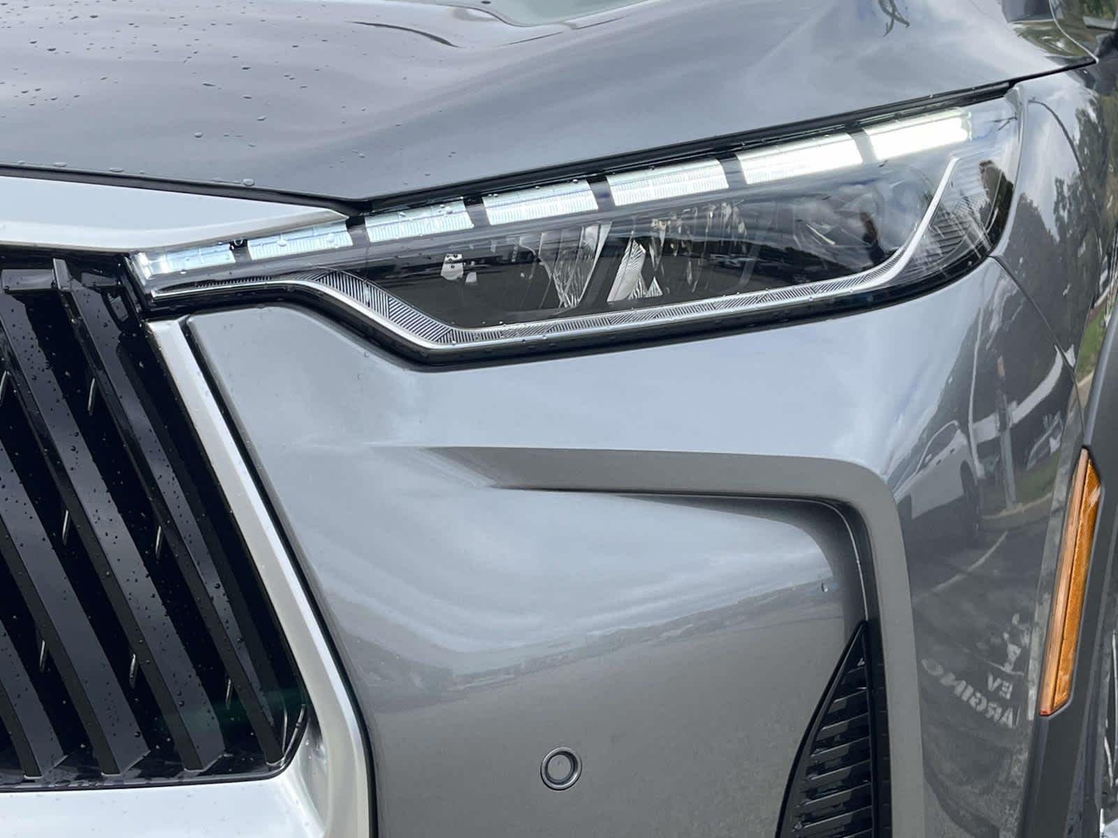 New 2027 Graphite Shadow INFINITI LUXE image 13