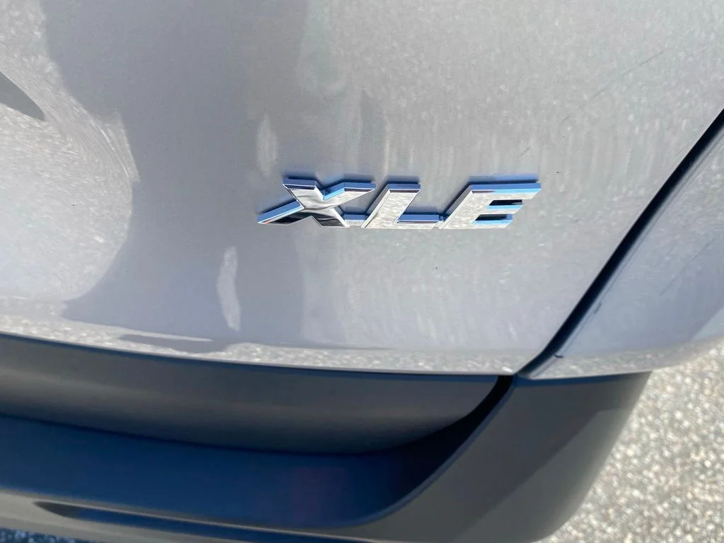 Used 2025 Silver Toyota XLE image 15