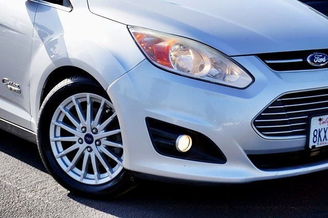 Used 2016 Silver Ford SEL image 3