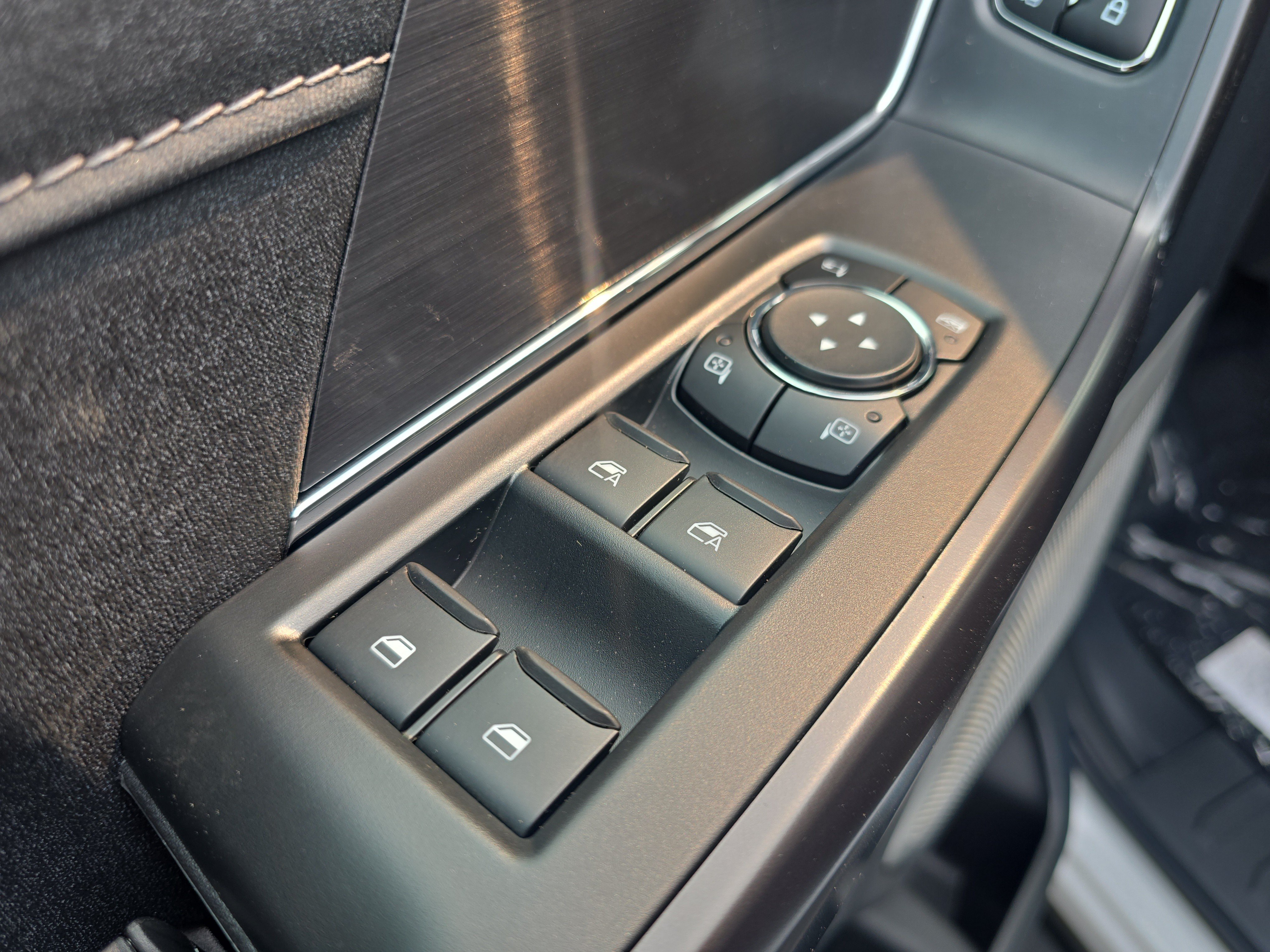New 2026 Oxford White Ford Lariat® image 11