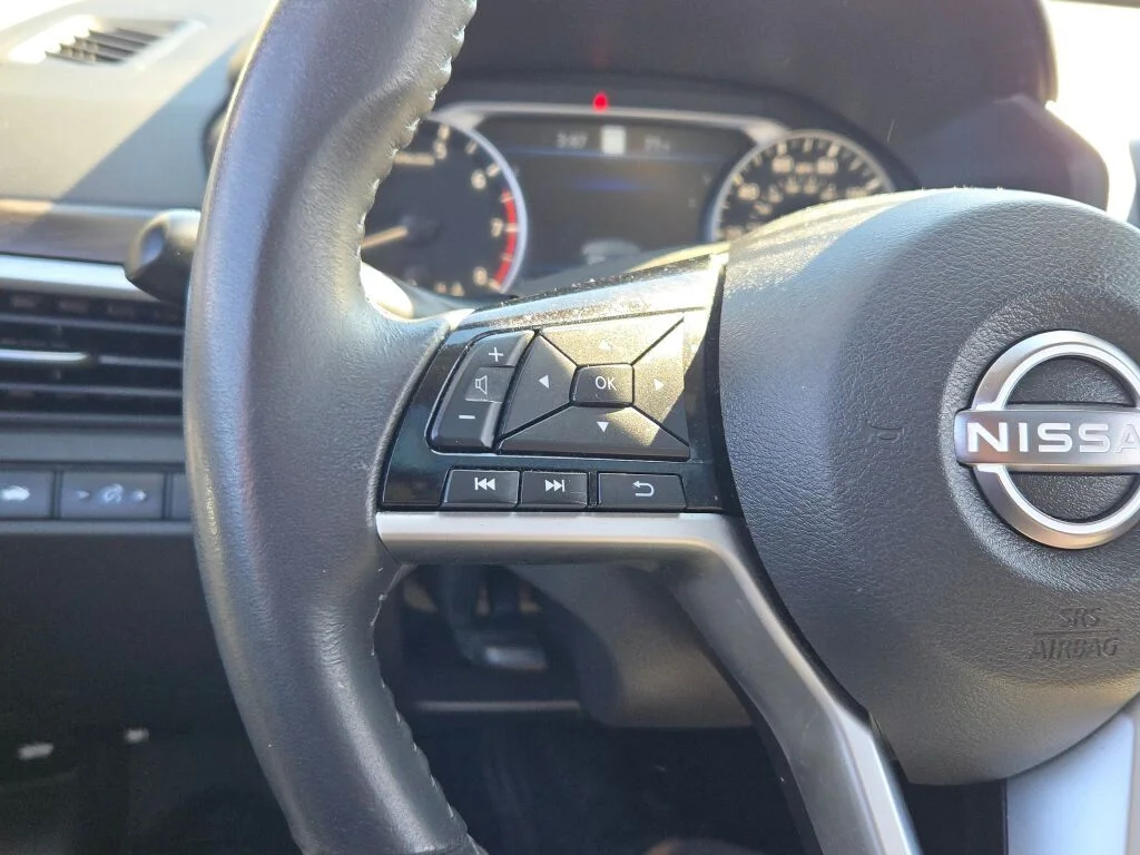 Used 2024 Black Nissan 2.5 SV image 29