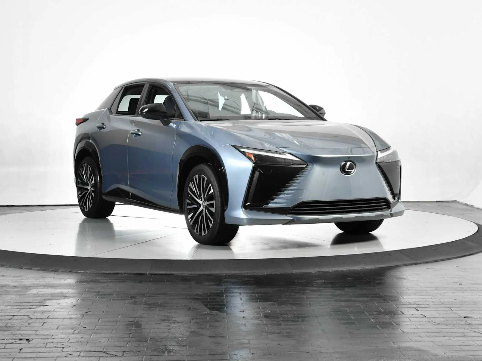 Certified Used 2023 ETHER Lexus Luxury image 9
