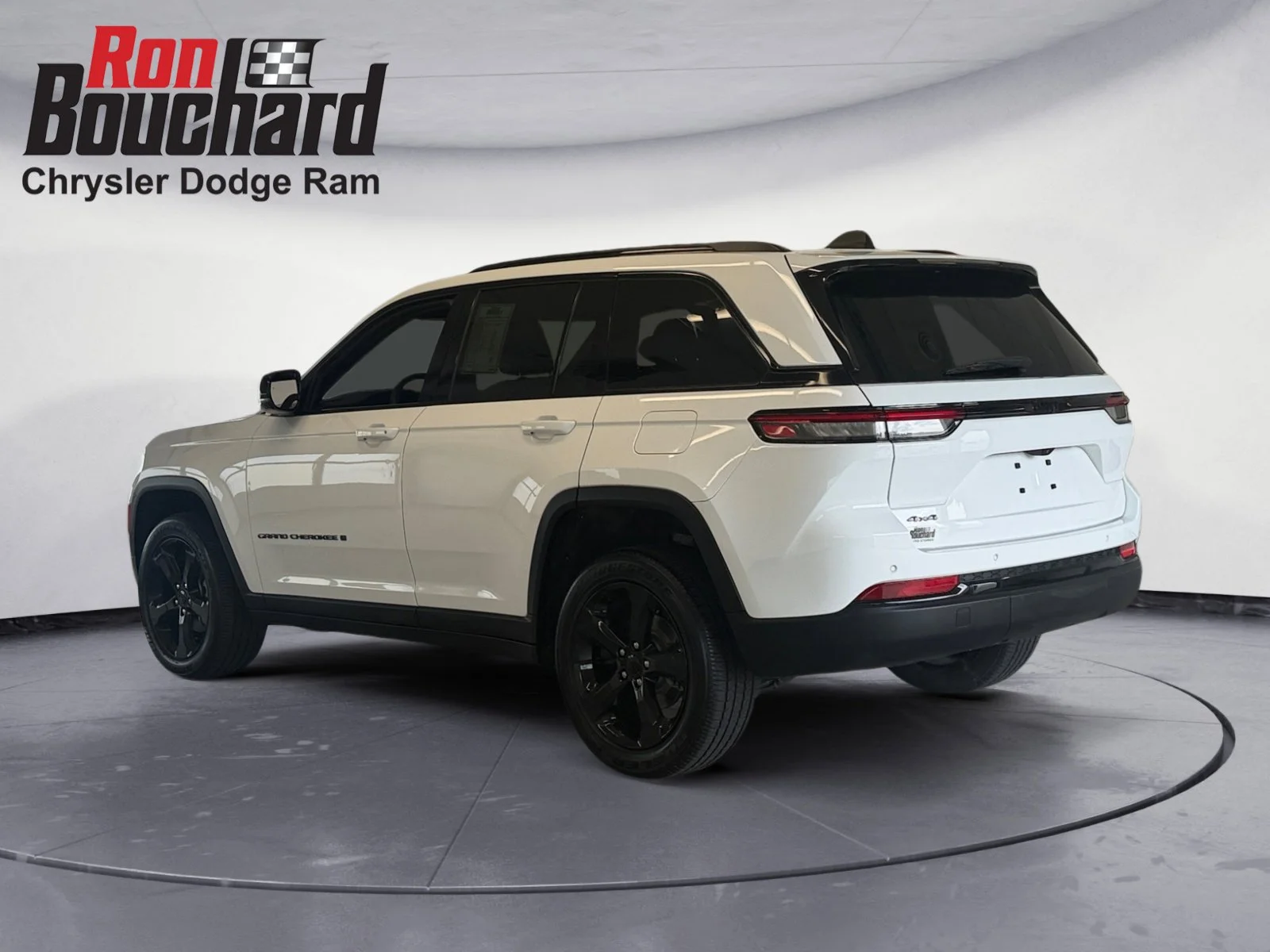 Used 2023 Bright White Clearcoat Jeep Altitude image 4