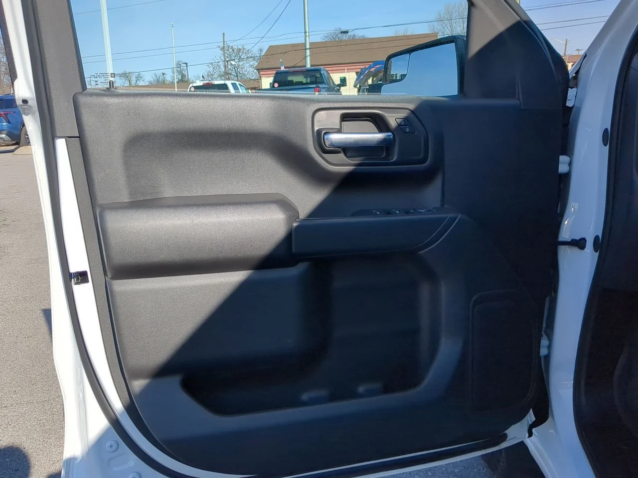 Used 2025 Summit White Chevrolet Custom image 23