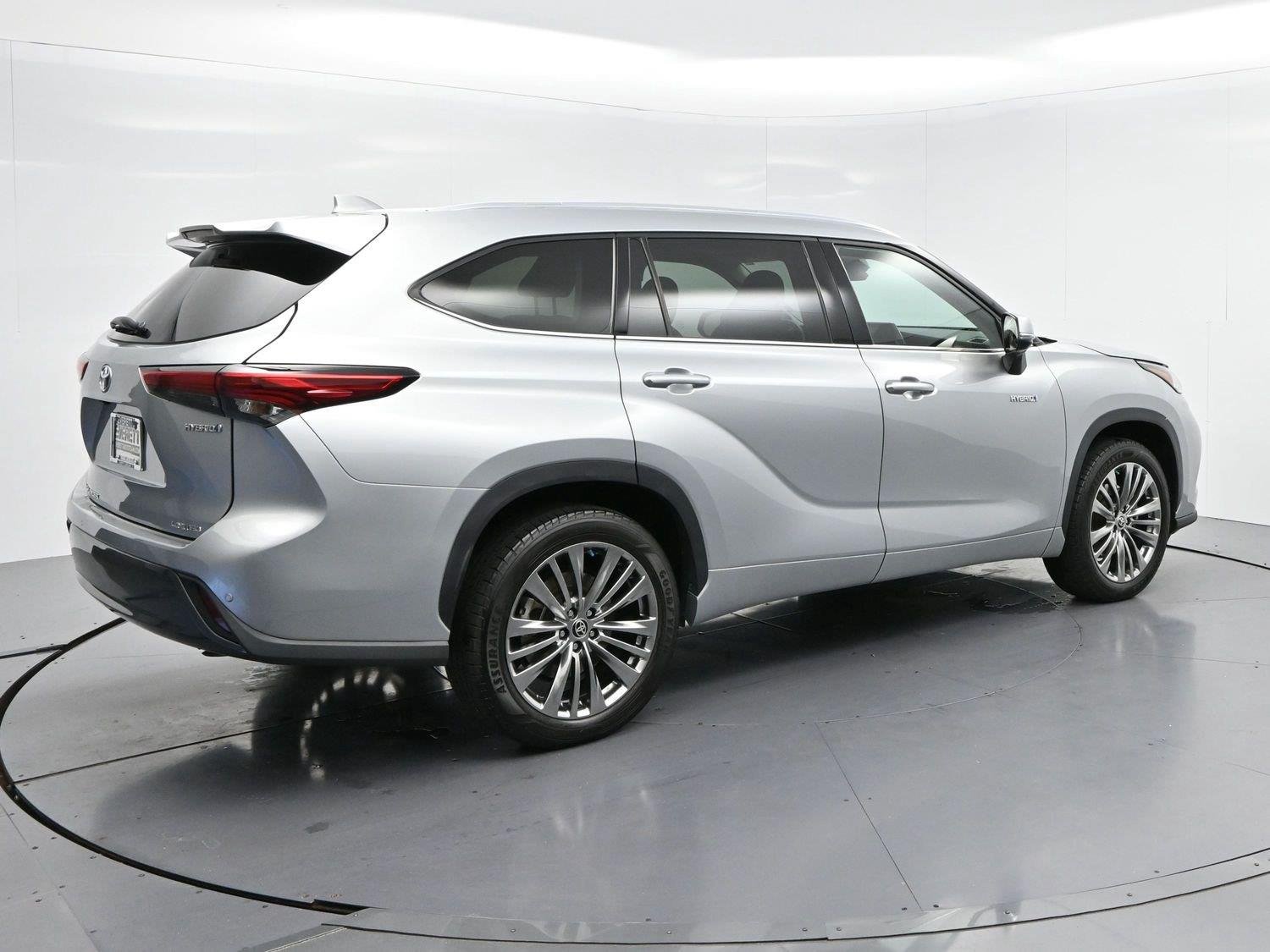 Used 2021 Celestial Silver Metallic Toyota Limited image 6