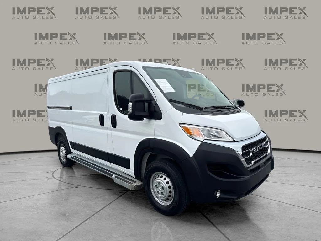 Used 2025 White Ram Base image 7