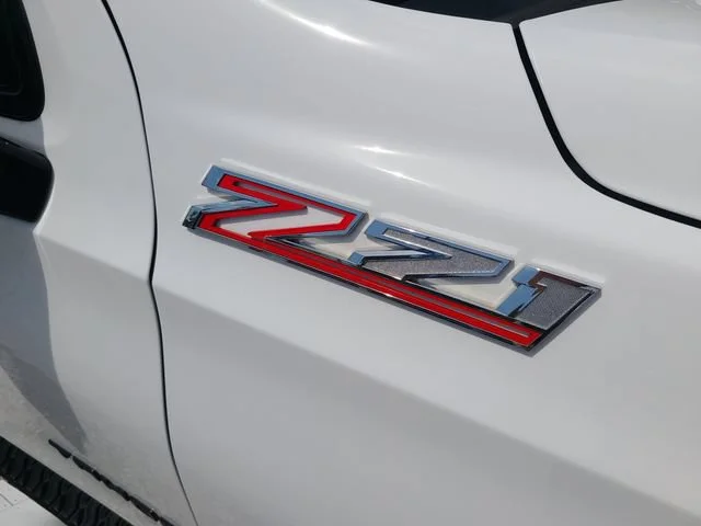 Used 2023 SUMMIT WHITE Chevrolet Z71 image 32