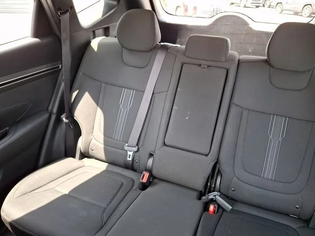 Used 2023 White Hyundai SEL image 18