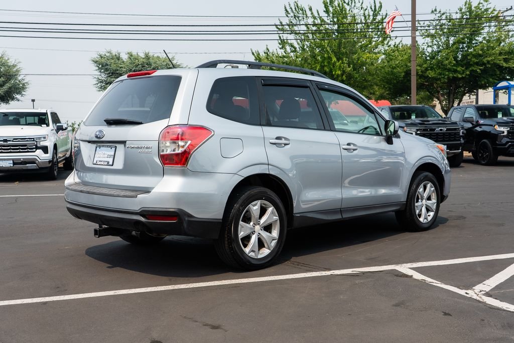 Used 2014 Ice Silver Metallic Subaru 2.5i Premium image 5
