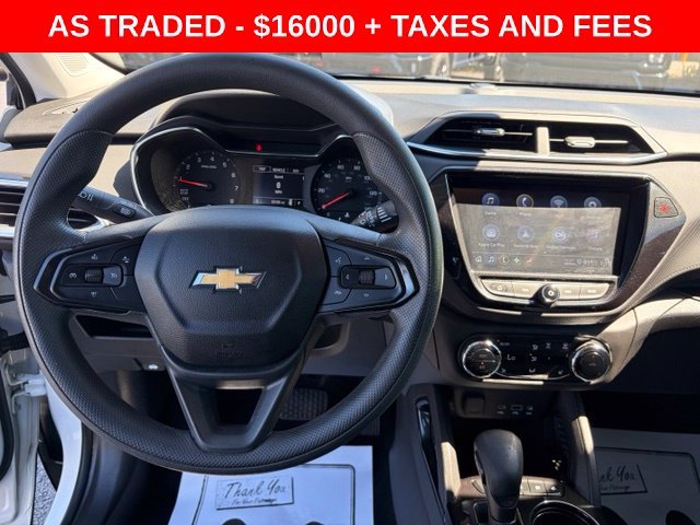 Used 2023 White Chevrolet LT image 17