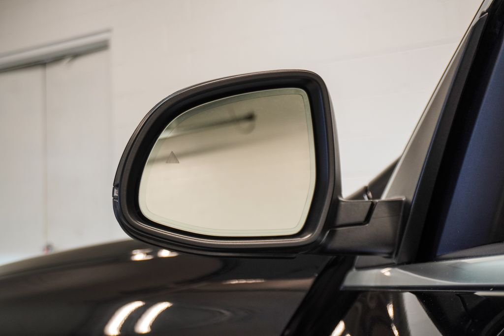 Used 2025 Black BMW xDrive50e image 42