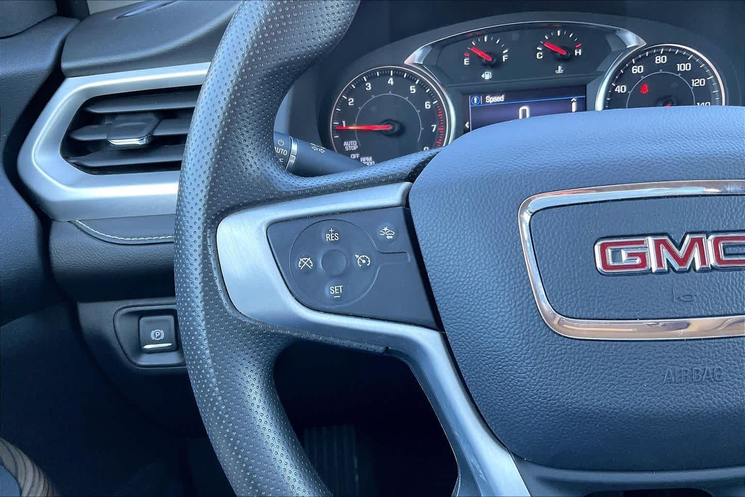2023 GMC Acadia SLE - Photo 23