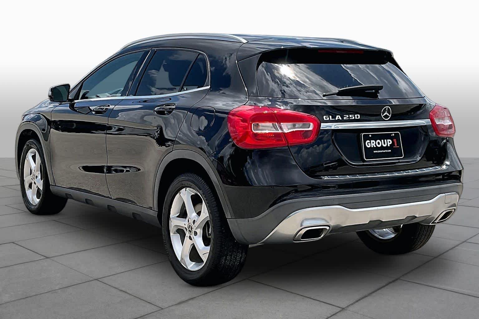 Used 2020 Black Mercedes-Benz GLA 250 image 12