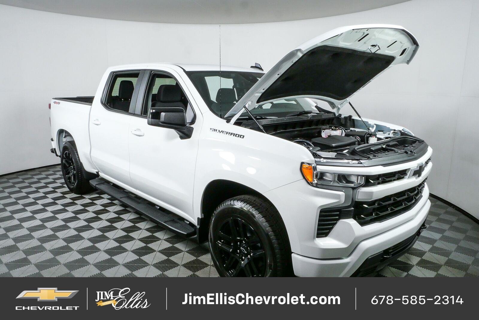 New 2026 Summit White Chevrolet RST image 31