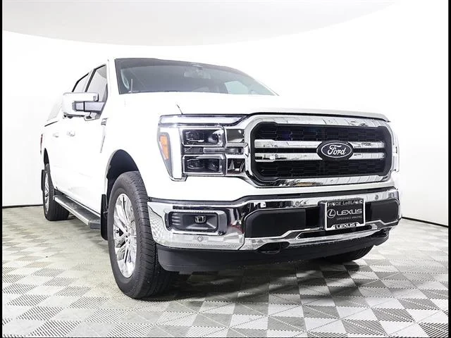 Used 2025 Star White Metallic Tri-Coat Ford Lariat image 1