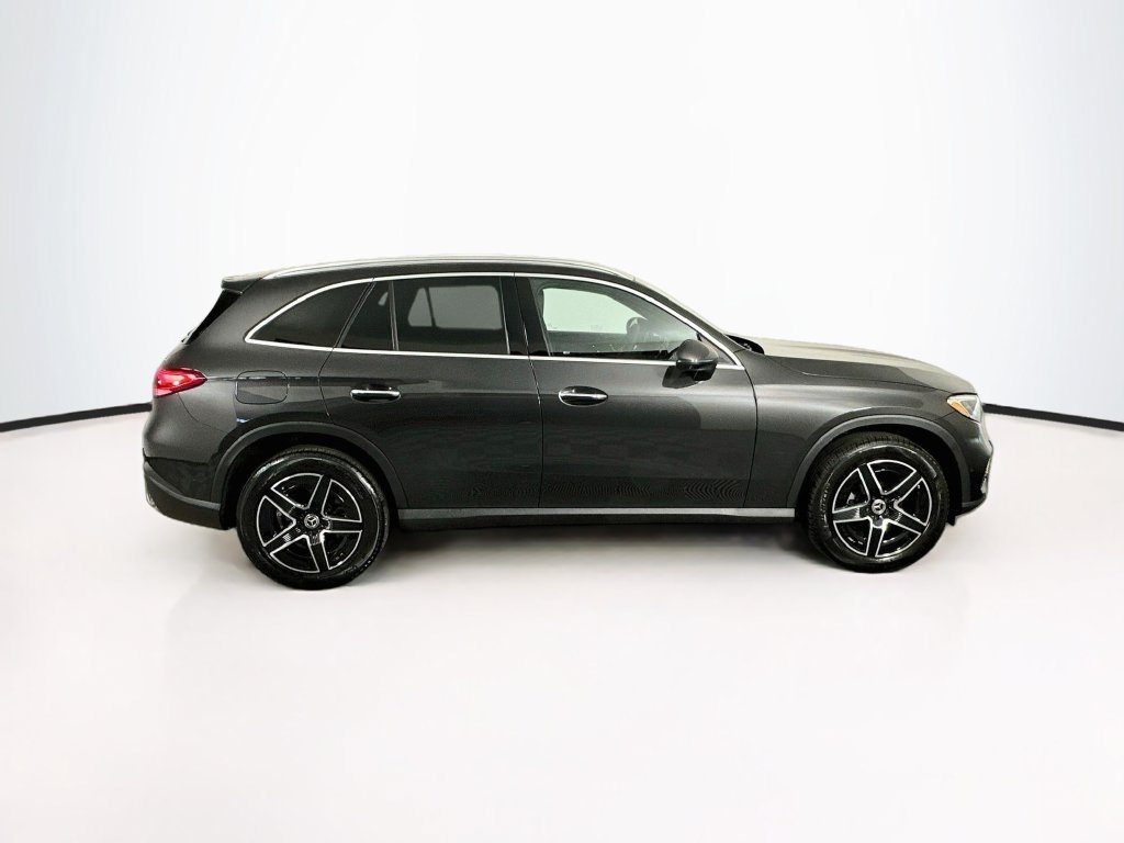 Used 2026 Gray Mercedes-Benz GLC 300 image 7