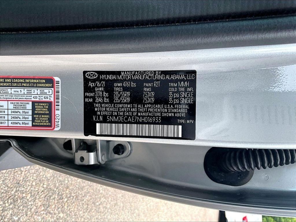 Used 2022 Silver Hyundai Limited image 9