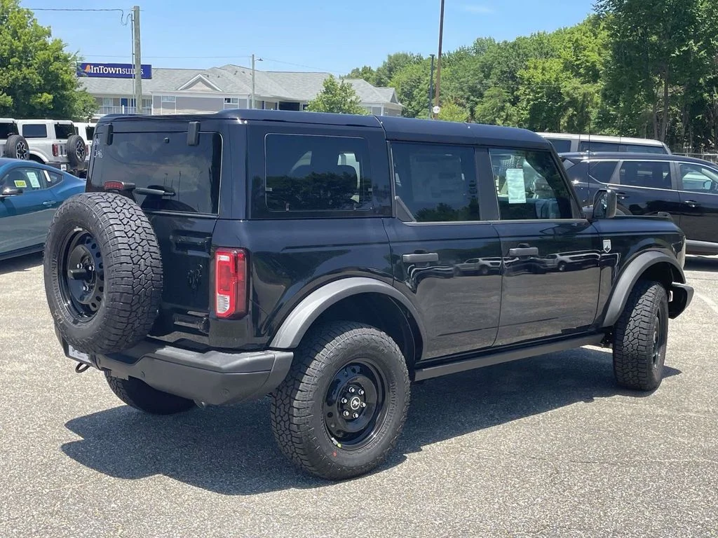 New 2026 Shadow Black Ford Big Bend image 3