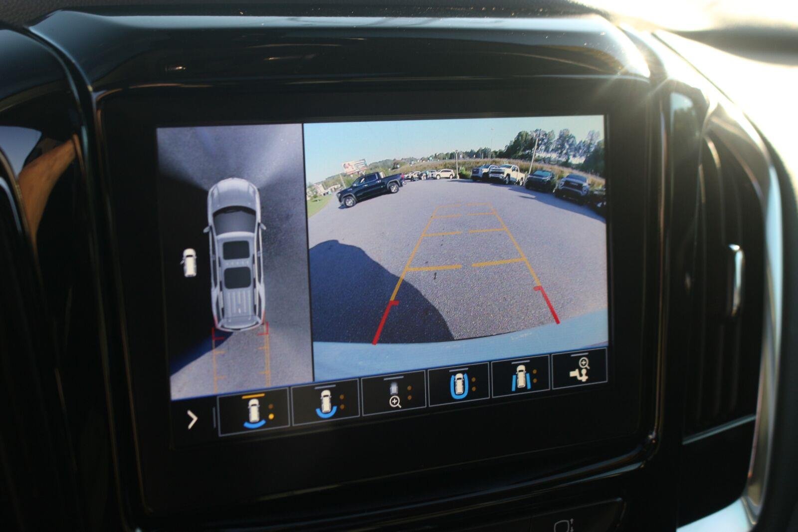 Used 2021 SUMMIT WHITE Chevrolet Premier image 25