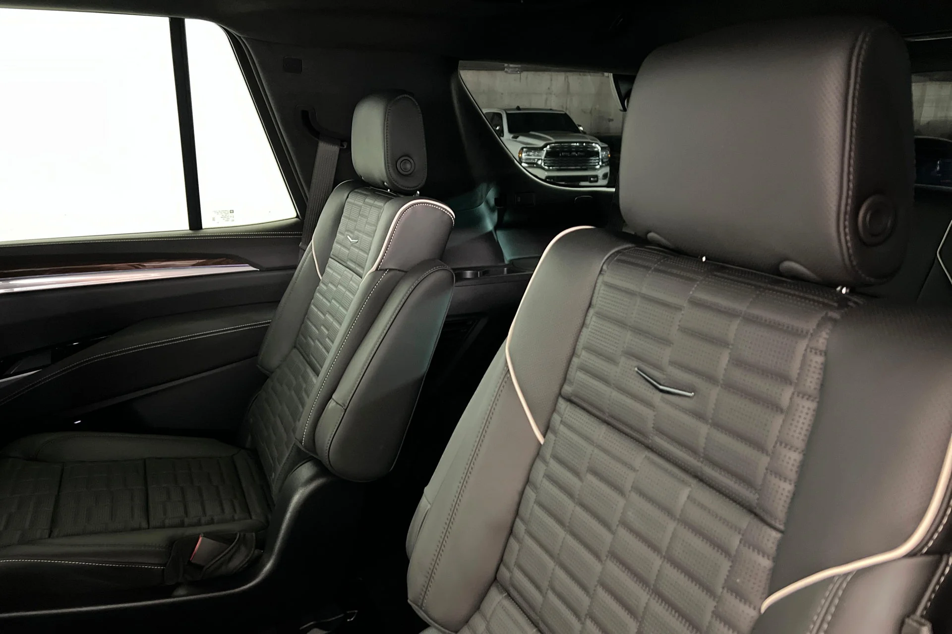 2026 Cadillac Escalade Platinum Sport - Photo 20