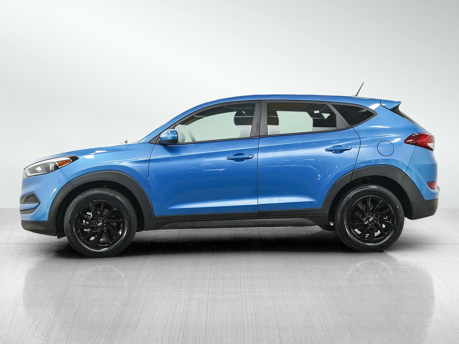 Used 2017 Hyundai Tucson SE with VIN KM8J23A47HU538261 for sale in Burnsville, Minnesota