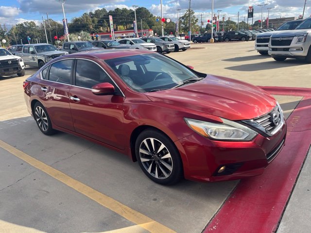 Used 2016 Red Nissan 2.5 SV image 5