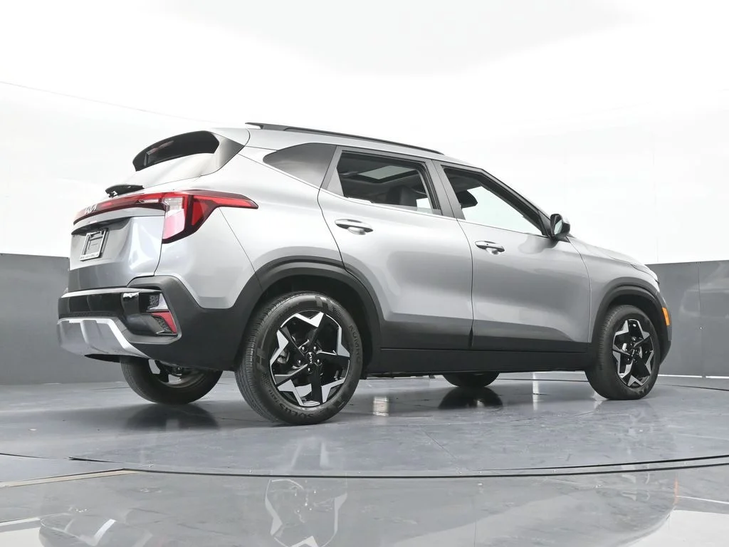 Used 2025 Steel Gray Kia EX image 57