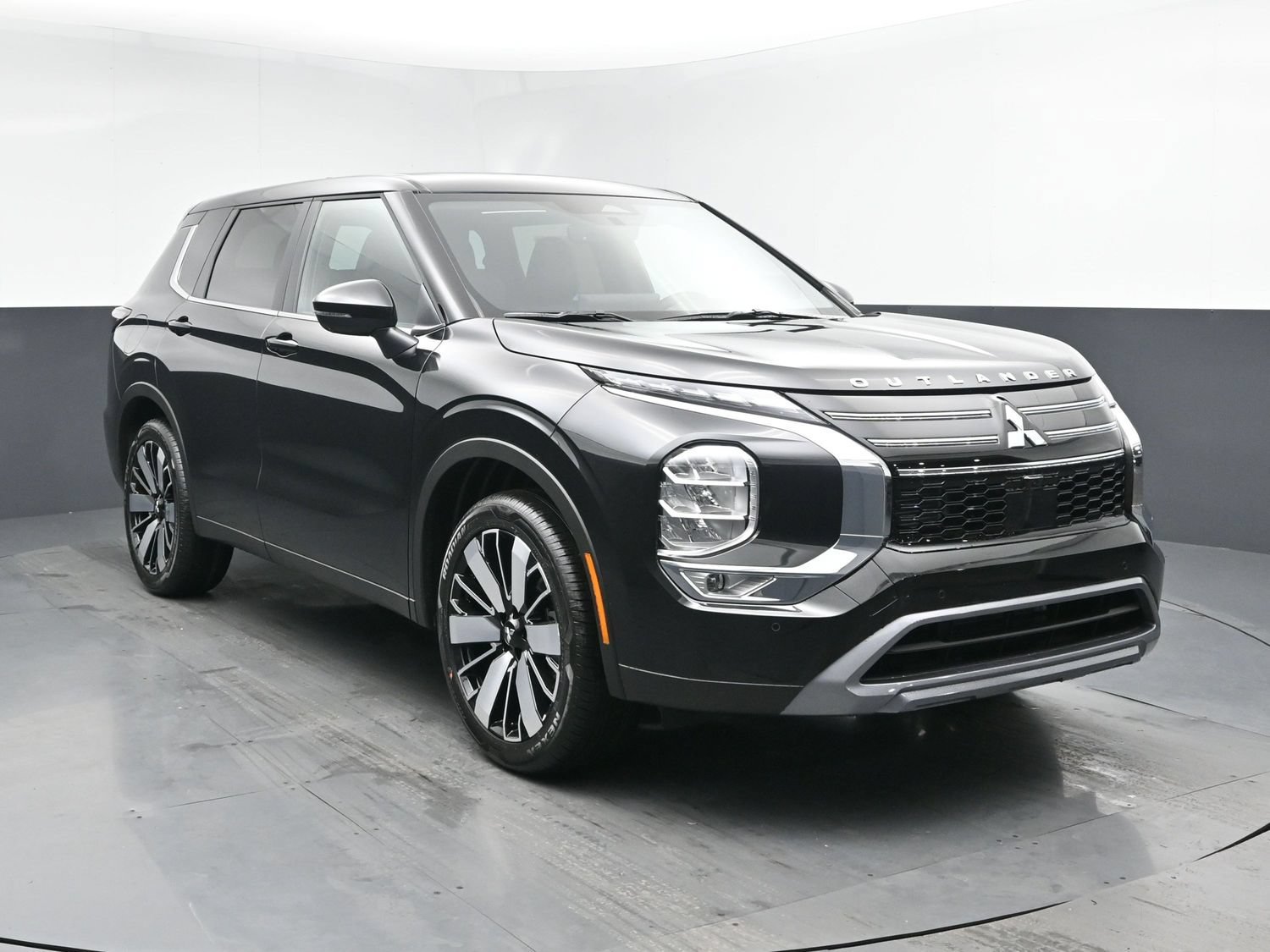 New 2026 Black Diamond Mitsubishi SE 1.5T 2WD image 2