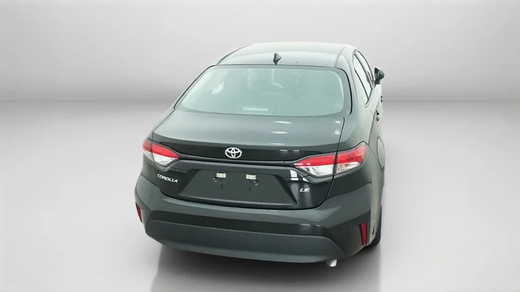 New 2027 Inked Toyota LE image 12