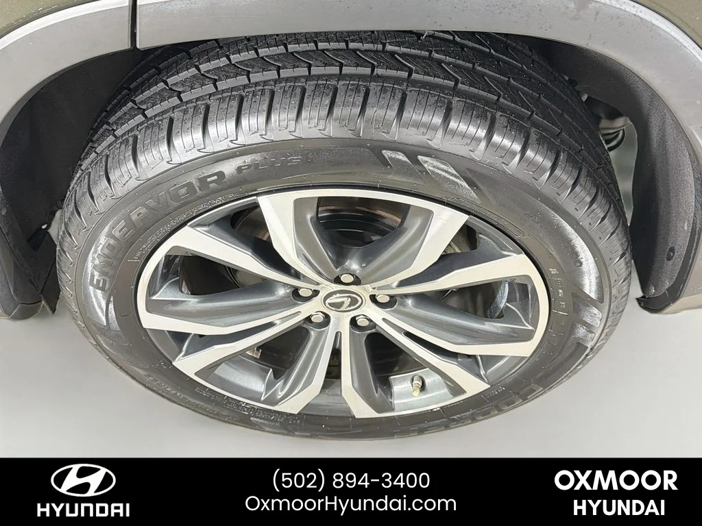 Used 2022 Nori Green Pearl Lexus  image 31