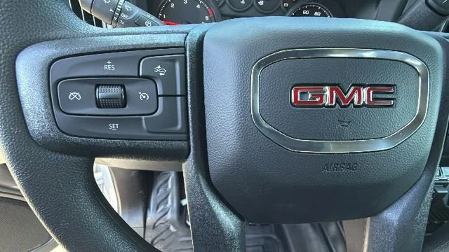 2026 GMC Sierra 3500 Chassis Cab Pro - Photo 19
