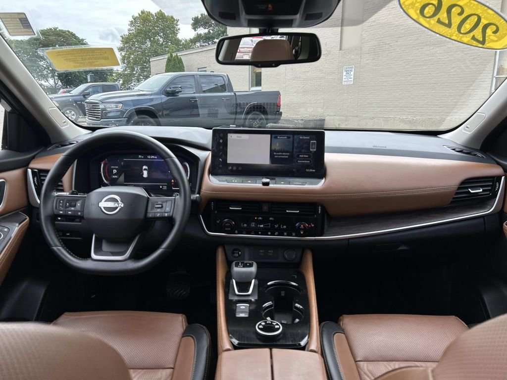 Used 2026 Gray Nissan Platinum image 20