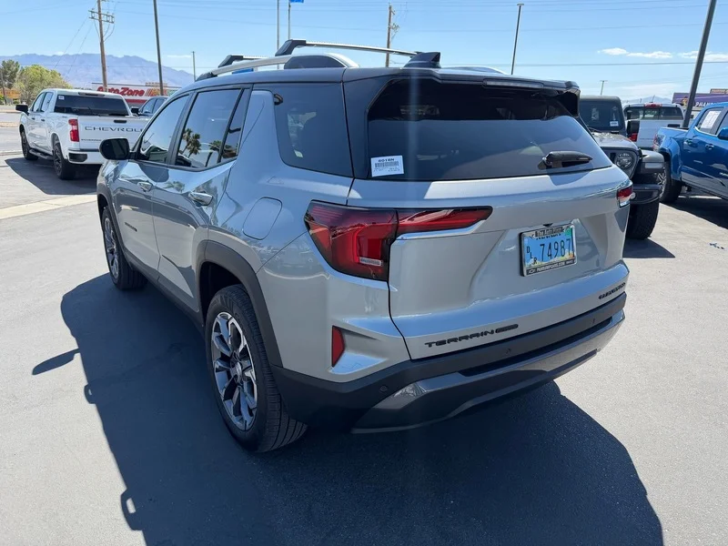Used 2026 Sterling Metallic GMC Elevation image 5