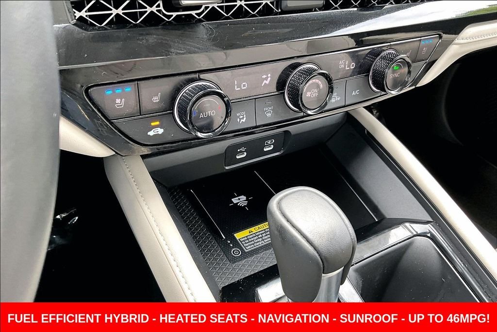 Used 2025  Honda Touring image 16