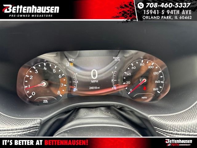 Used 2023 Red Jeep Latitude image 11
