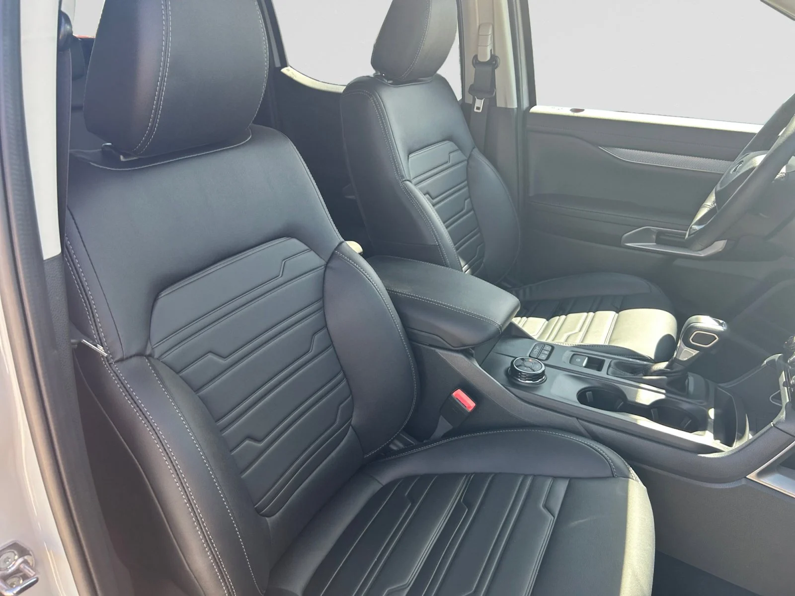 New 2026 Avalanche Ford Lariat image 11