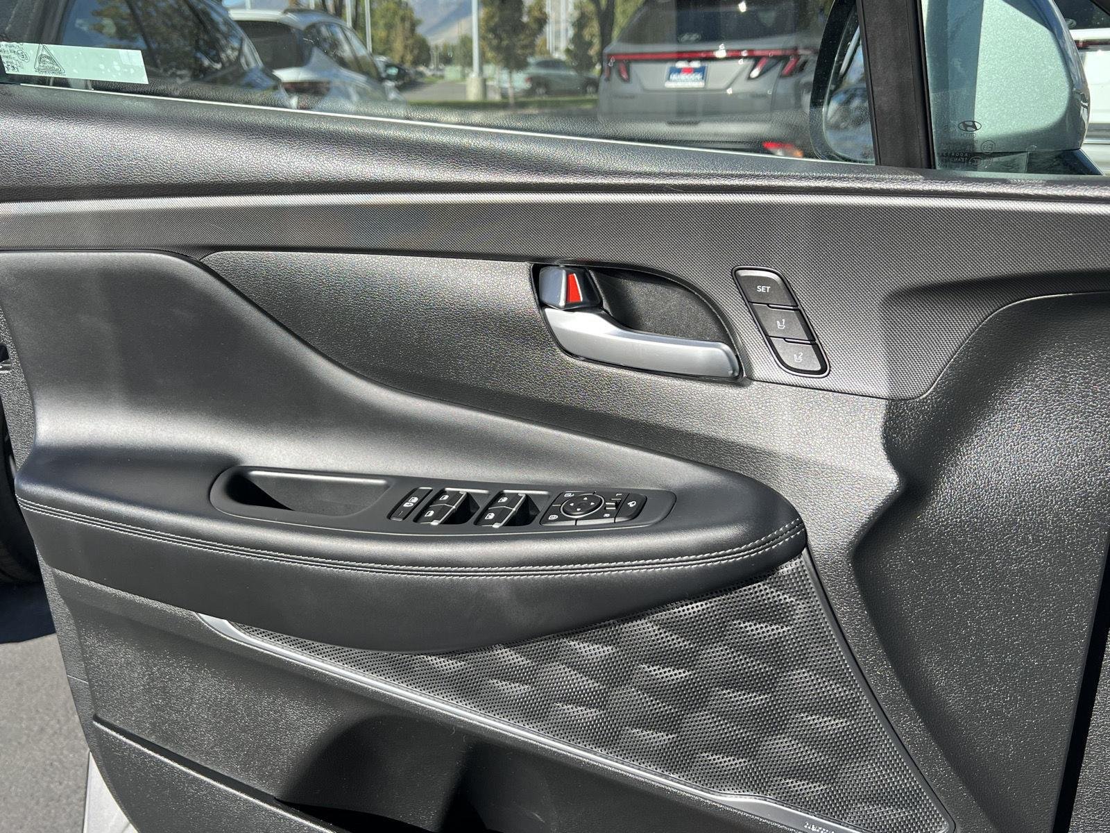 2023 Hyundai Santa Fe Limited - Photo 28