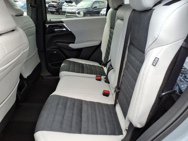 2026 Mitsubishi Outlander SE - Photo 7