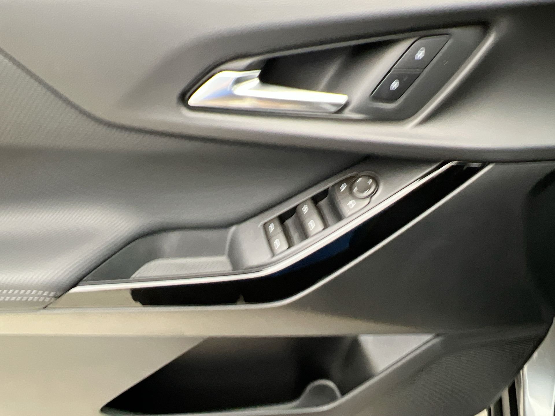 2026 Chevrolet Equinox LT - Photo 64