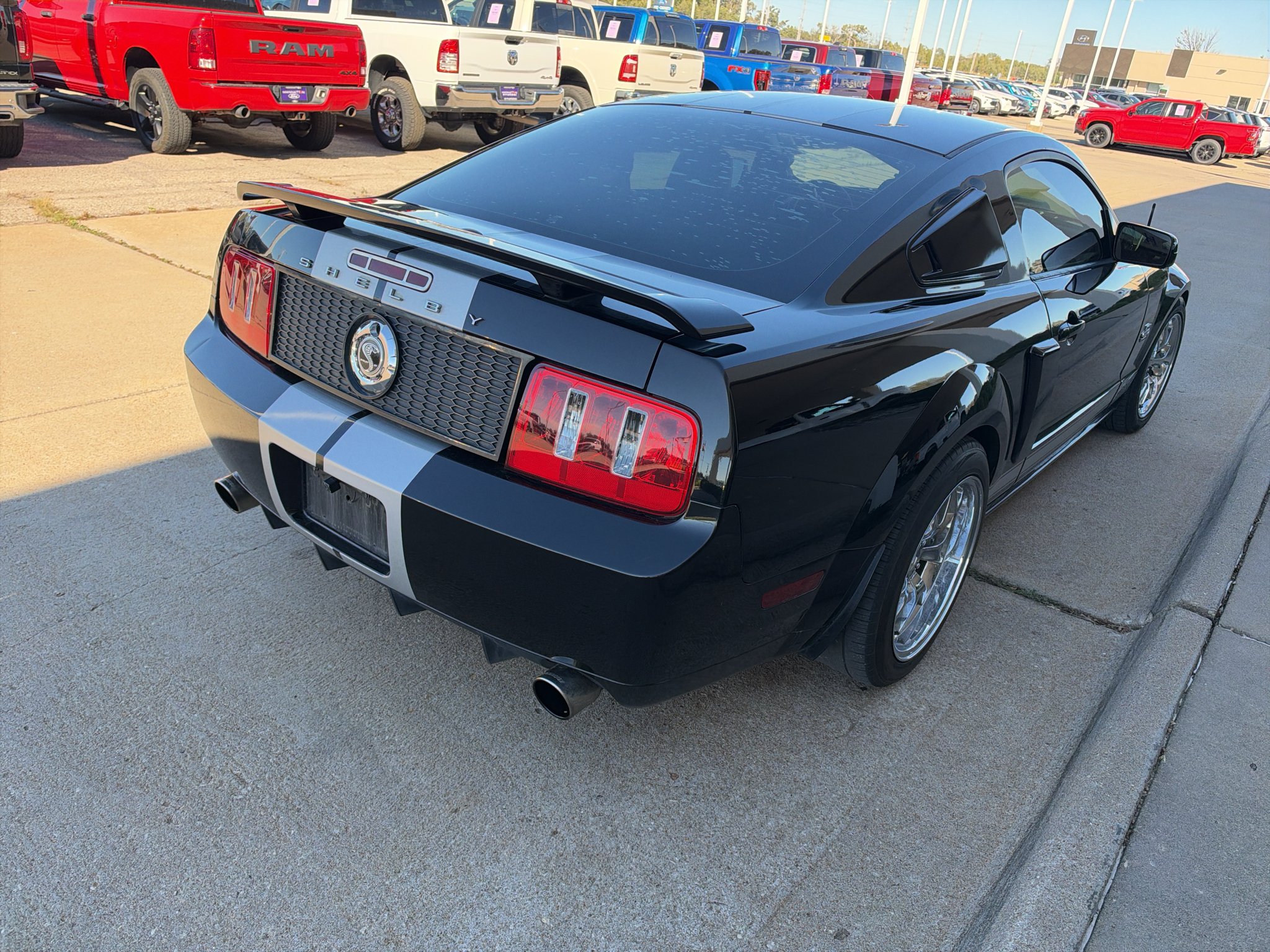 Used 2007 Black Clearcoat Ford GT Premium image 6