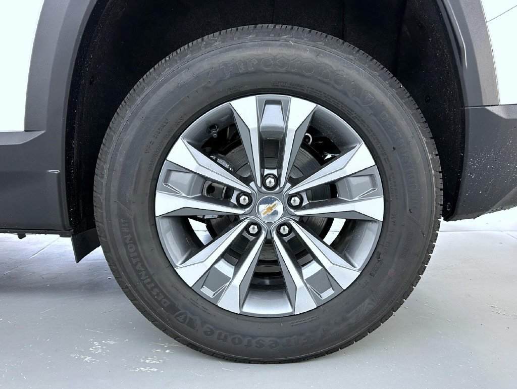 New 2027 Summit White Chevrolet LT image 22