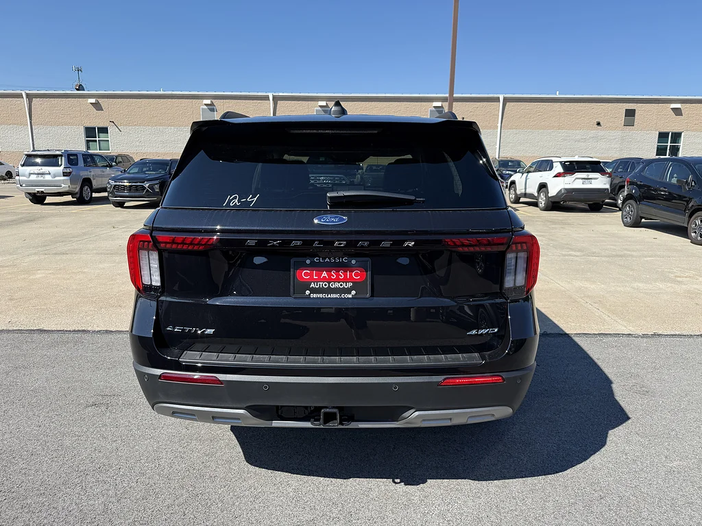 New 2026 Agate Black Metallic Ford Active image 4